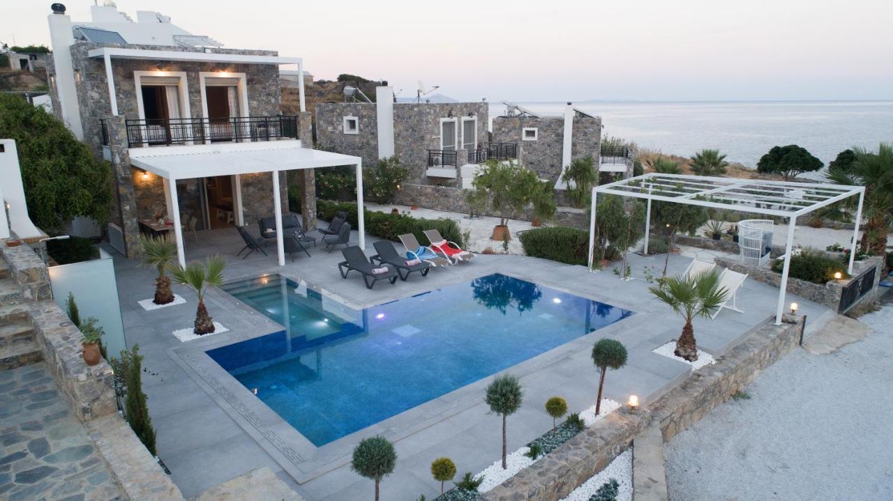 Achlia Beach Villa Exterior photo