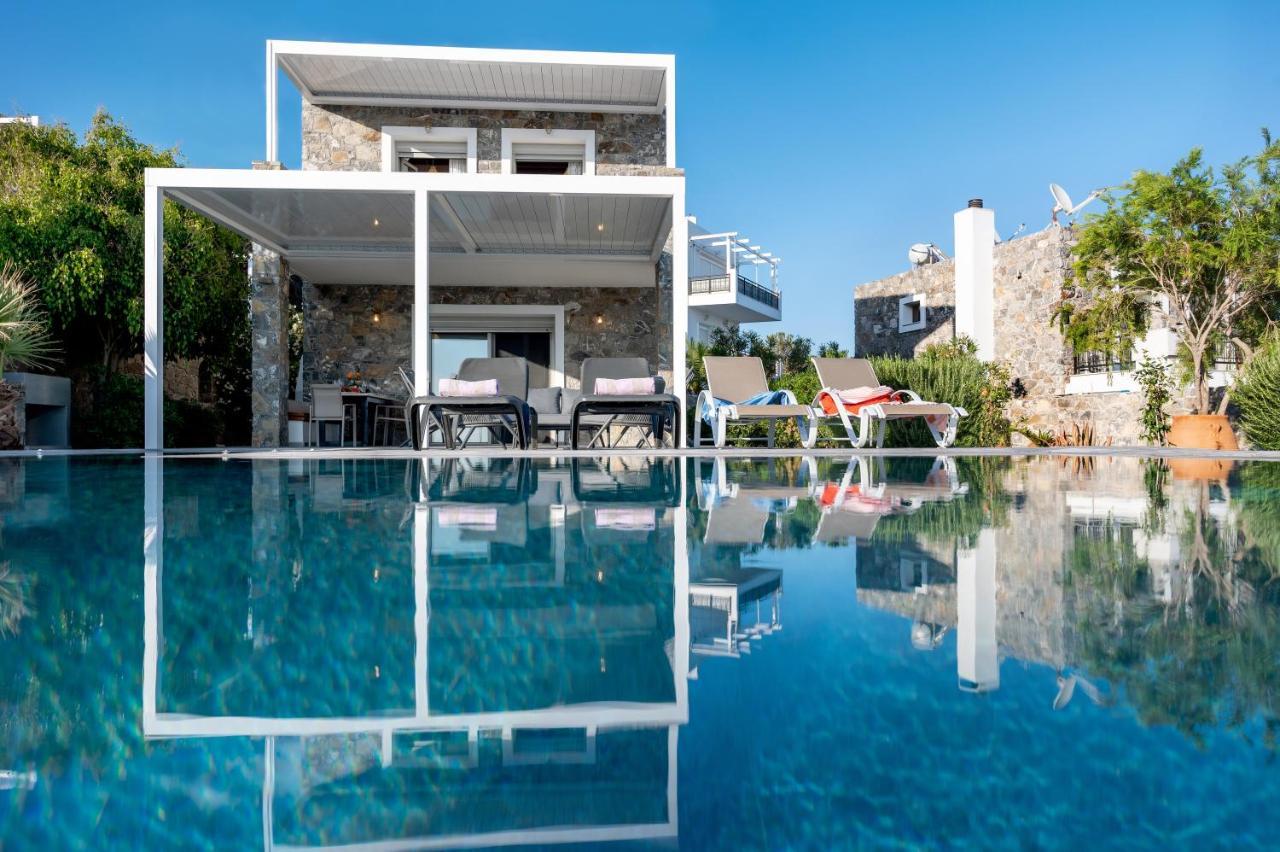 Achlia Beach Villa Exterior photo